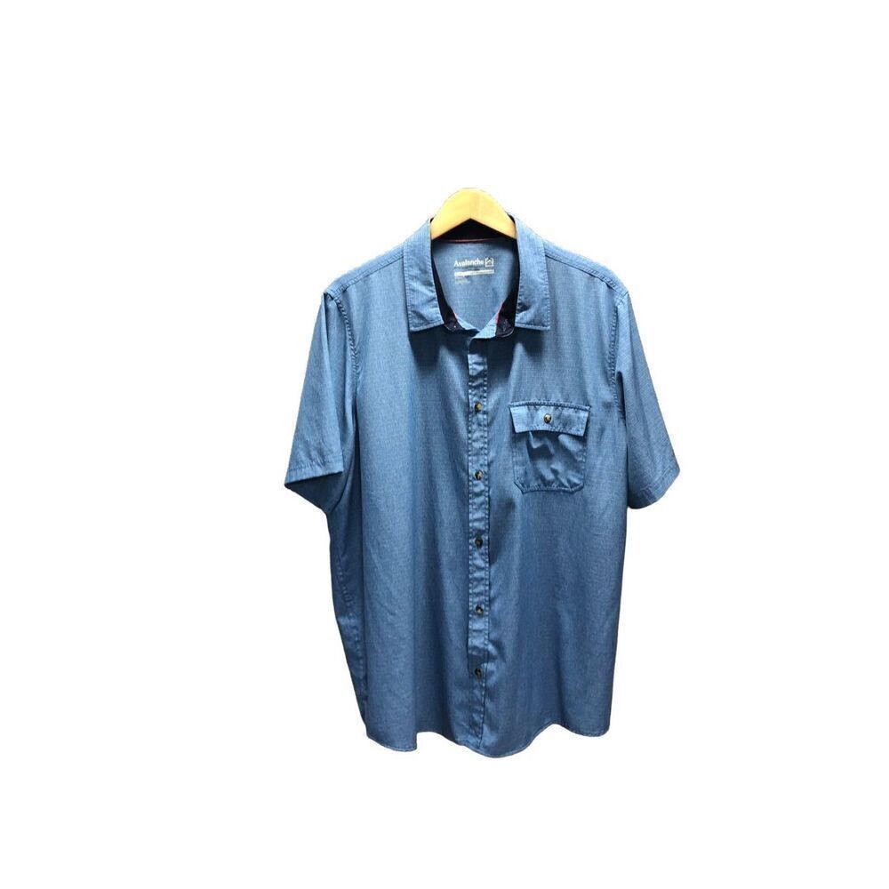 Avalanche Size Extra Large (XL) Light Blue Tech Shirt